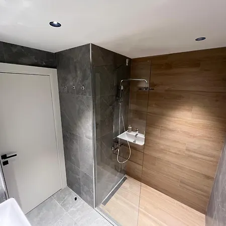 Bw Simfonia 407-whit Free Garage Parking דירה בלגרד