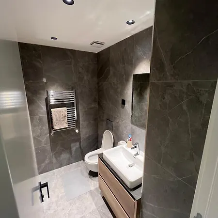 Bw Simfonia 407-whit Free Garage Parking